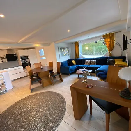 Petite Maison A L'oree Des Bois Vue Magnifique Sur Le Zenitude Et Plenitude