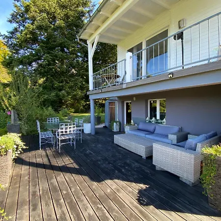 Petite Maison A L'oree Des Bois Vue Sur Le Calme Et Zenitude