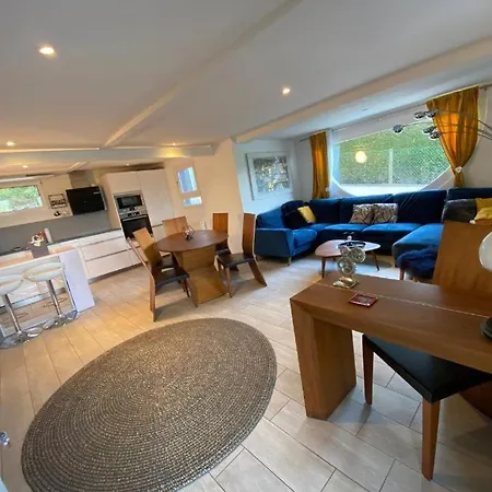 Petite Maison A L'oree Des Bois Vue Magnifique Sur Le Zenitude Et Plenitude Vakantiehuis