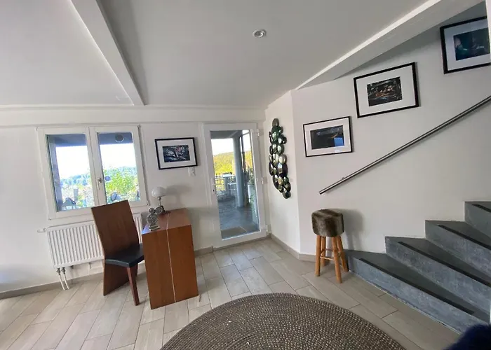 Dom wakacyjny Petite Maison A L'oree Des Bois Vue Magnifique Sur Le Zenitude Et Plenitude