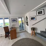 Prázdninový dům Petite Maison A L'oree Des Bois Vue Magnifique Sur Le Zenitude Et Plenitude
