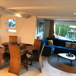 Petite Maison A L'oree Des Bois Vue Magnifique Sur Le Zenitude Et Plenitude Belmont-sur-Lausanne