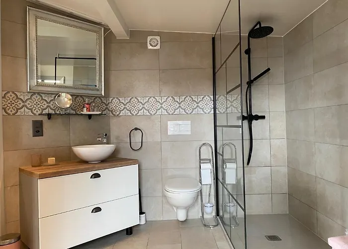 Petite Maison A L'oree Des Bois Vue Magnifique Sur Le Zenitude Et Plenitude 度假居 *